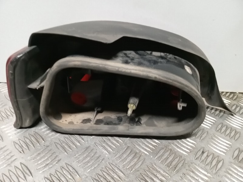 Recambio de piloto trasero derecho para citroën saxo 1.6 vts referencia OEM IAM 6350F7  