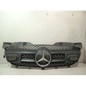 REJILLA PARAGOLPES DELANTERO 90688003859051 