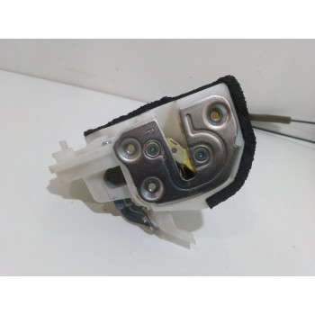 CERRADURA PUERTA TRASERA DERECHA D10E 6A30D0304 4 PINES