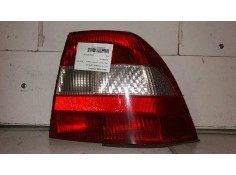 Recambio de piloto trasero derecho para opel vectra b berlina elegance referencia OEM IAM   