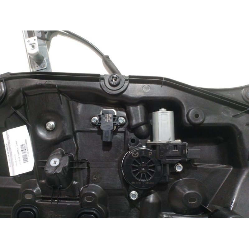 ELEVALUNAS DELANTERO IZQUIERDO DA6R5997XA CONECTOR ROTO - imagen 2