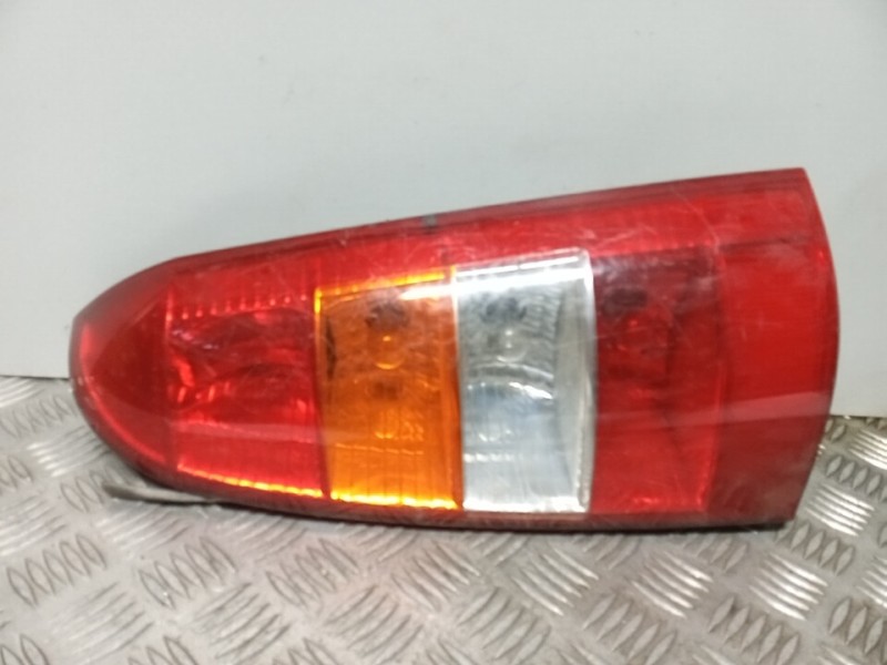 Recambio de piloto trasero derecho para opel astra g berlina club referencia OEM IAM   