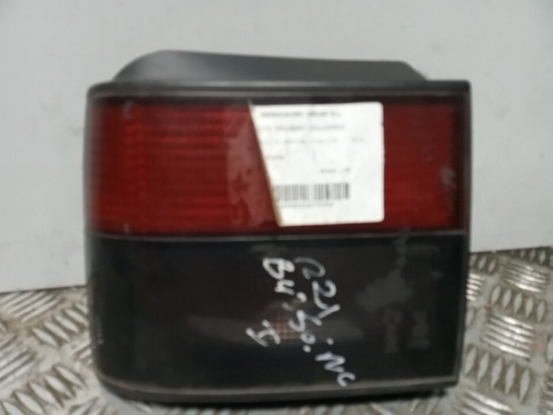Recambio de piloto trasero izquierdo para renault 21 berlina (b/l48) gtx referencia OEM IAM    Recambio de piloto trasero izquierdo para renault 21 berlina (b/l48) gtx referencia OEM IAM