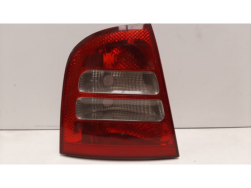 Recambio de piloto trasero izquierdo para skoda octavia combi (1u5) ambiente referencia OEM IAM   