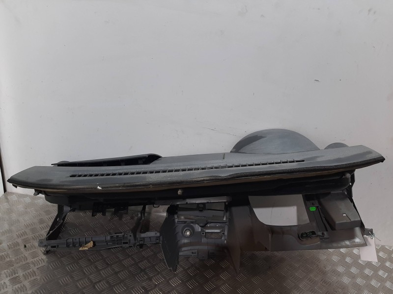 Recambio de salpicadero para mazda 2 berlina (dy) 1.4 active+ (59kw) referencia OEM IAM   