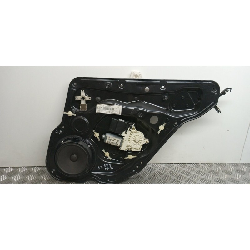 ELEVALUNAS TRASERO DERECHO 1M0839462A  - imagen 2
