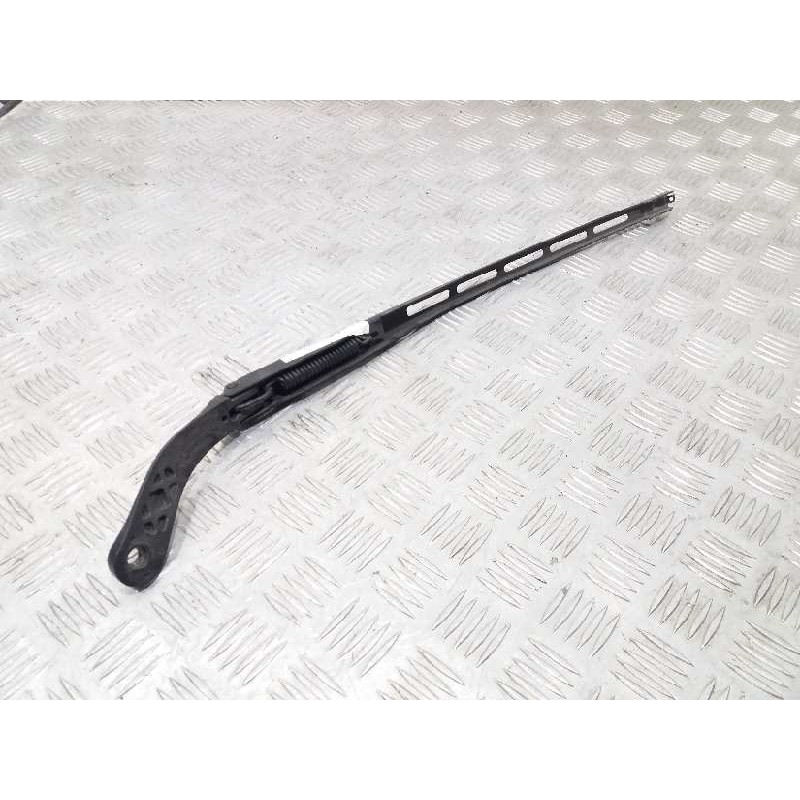 Recambio de brazo limpia delantero derecho para peugeot 307 (s1) xr referencia OEM IAM   