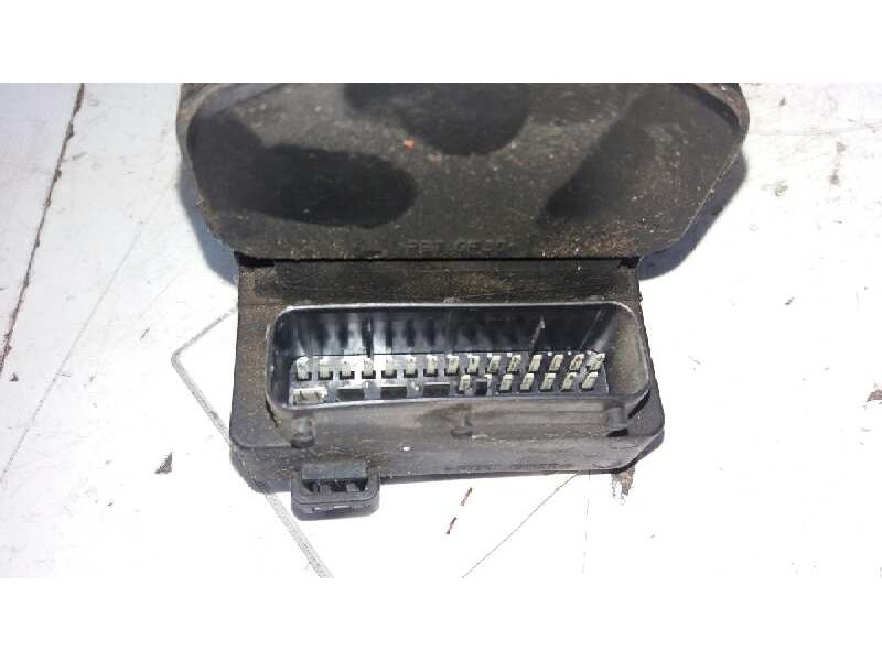 Recambio de abs para mg serie 25 (rf) classic (5-ptas.) referencia OEM IAM SRB101220 0265216684 SRB101210