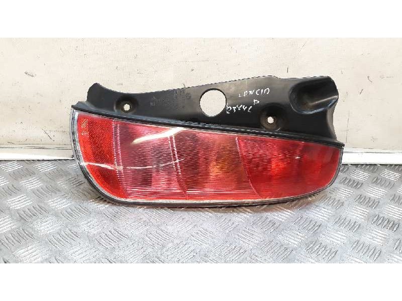 Recambio de piloto trasero derecho para lancia ypsilon (101) 1.3 16v multijet argento referencia OEM IAM   