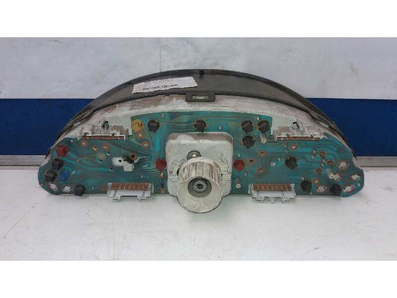 Recambio de cuadro instrumentos para fiat punto berlina (176) 1.4 cat referencia OEM IAM 60621900  