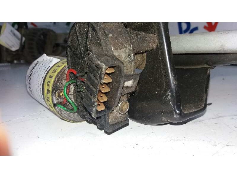 Recambio de motor limpia delantero para audi 80 avant básico avant referencia OEM IAM 390241097  