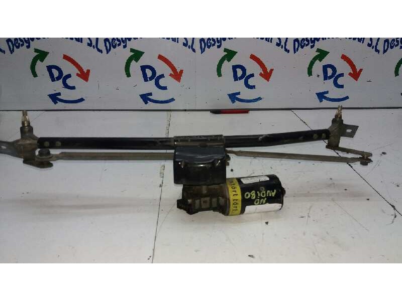 Recambio de motor limpia delantero para audi 80 avant básico avant referencia OEM IAM 390241097  