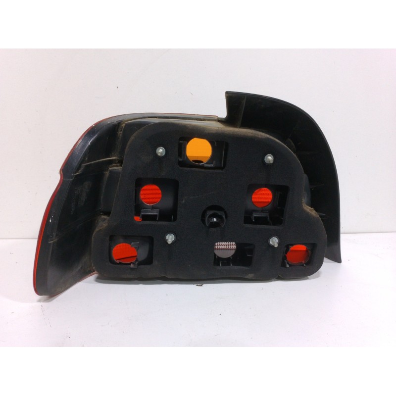 PILOTO TRASERO DERECHO 63216900210  - imagen 2