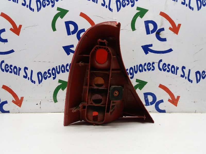 Recambio de piloto trasero derecho para renault clio ii fase i (b/cbo) 1.9 d referencia OEM IAM 7700410518  