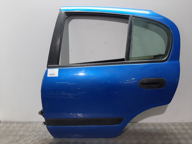 Recambio de puerta trasera izquierda para nissan almera (n16/e) acenta referencia OEM IAM  AZUL 