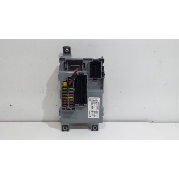 CAJA RELES / FUSIBLES 00517935210 28211878 