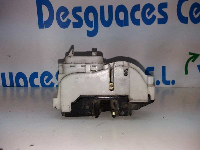 Recambio de cerradura puerta delantera derecha para volkswagen polo berlina (6n2) trendline referencia OEM IAM 6N1837016D  