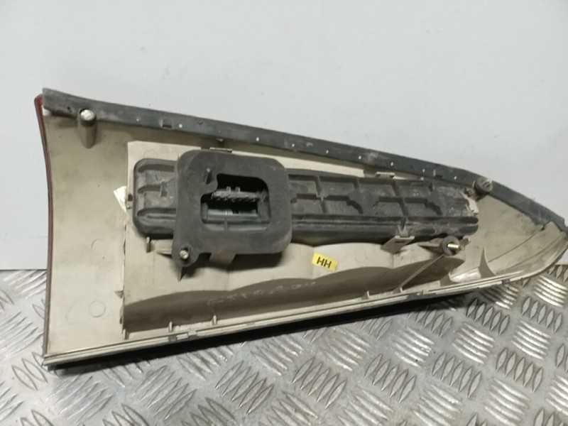Recambio de piloto trasero derecho para opel astra g berlina comfort referencia OEM IAM    Recambio de piloto trasero derecho para opel astra g berlina comfort referencia OEM IAM
