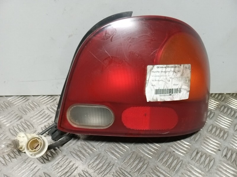 Recambio de piloto trasero derecho para hyundai accent (x3) 1.3 gls referencia OEM IAM   