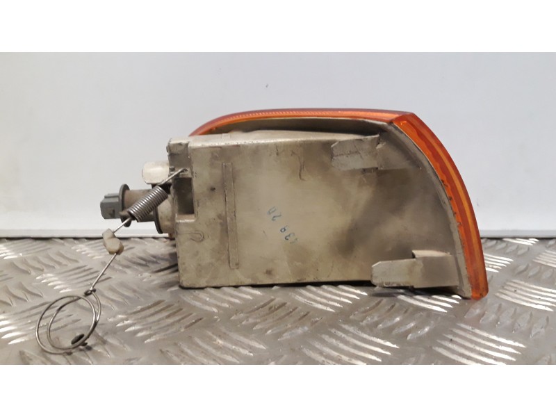 Recambio de piloto delantero derecho para fiat punto berl. (176) gt / t 130 referencia OEM IAM    Recambio de piloto delantero derecho para fiat punto berl. (176) gt / t 130 referencia OEM IAM