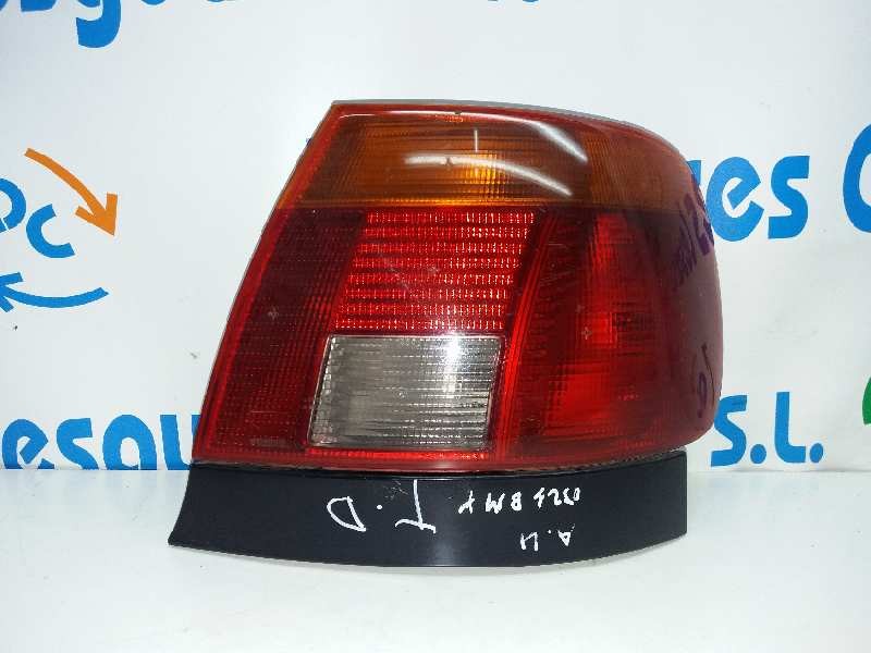 Recambio de piloto trasero derecho para audi a4 avant (b5) 1.9 tdi referencia OEM IAM 8D0945112A   Recambio de piloto trasero derecho para audi a4 avant (b5) 1.9 tdi referencia OEM IAM 8D0945112A