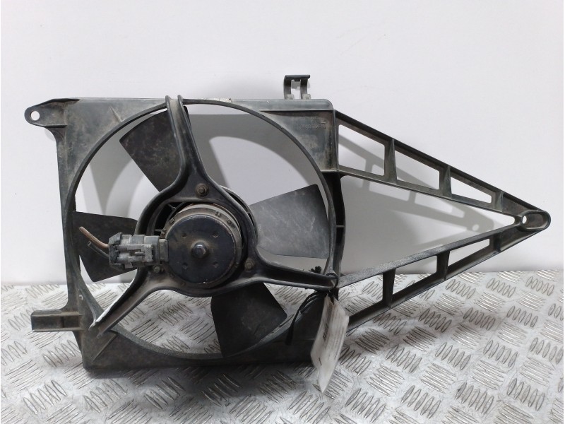Recambio de electroventilador para opel astra f berlina california referencia OEM IAM 22061461  