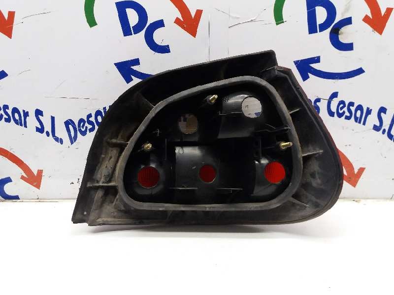 Recambio de piloto trasero izquierdo para renault megane i berlina hatchback (ba0) 1.9 dti alize referencia OEM IAM 7701040648  