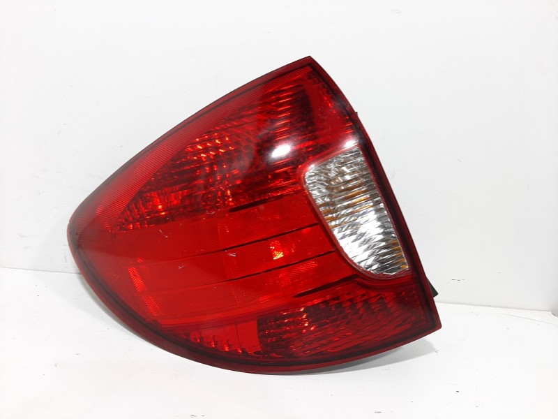 Recambio de piloto trasero izquierdo para kia rio ipanema berlina referencia OEM IAM   