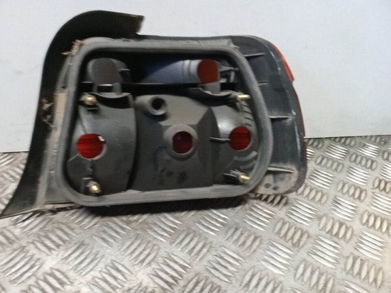 Recambio de piloto trasero izquierdo para bmw serie 3 compacto (e36) referencia OEM IAM   