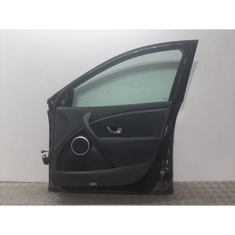 PUERTA DELANTERA DERECHA 801009742R NEGRO  - imagen 3