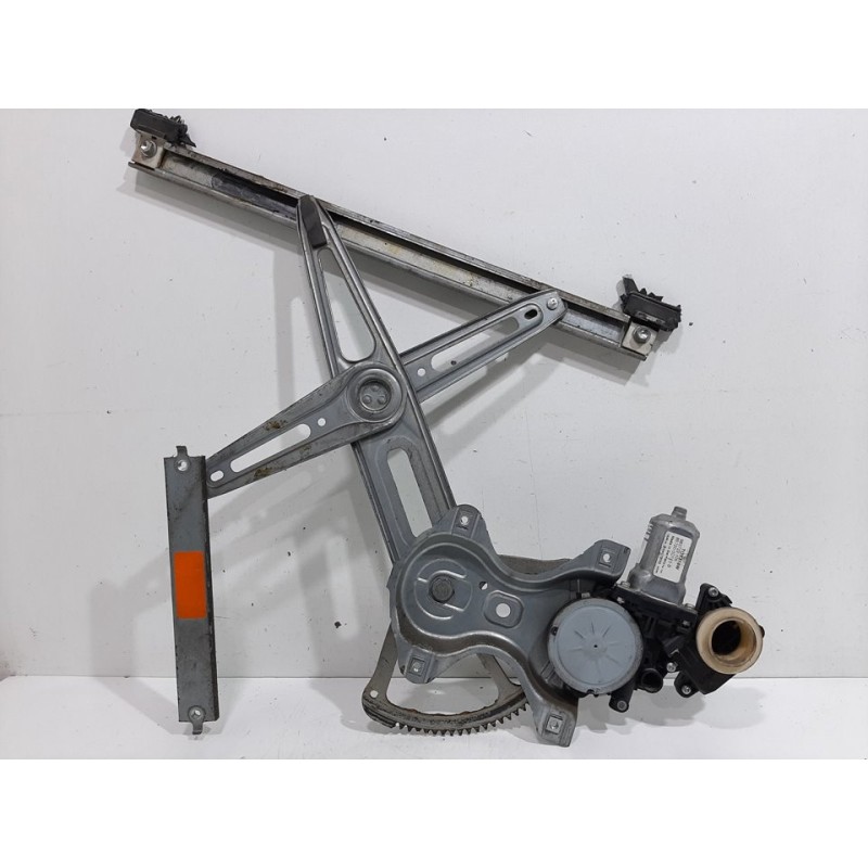 ELEVALUNAS DELANTERO IZQUIERDO 857200D110B  - imagen 3