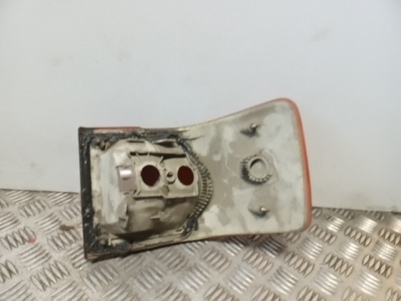 Recambio de piloto trasero izquierdo para audi 80/90 (893) 90 referencia OEM IAM   