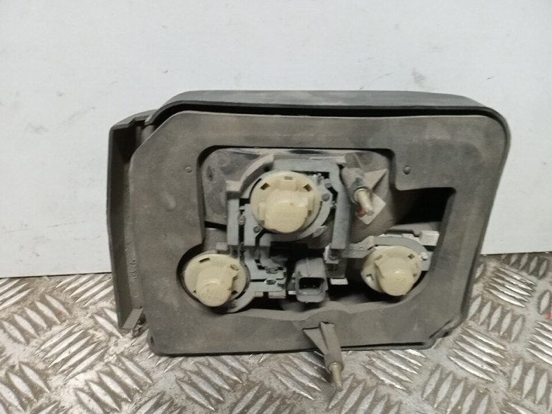 Recambio de piloto trasero derecho para mg serie 100 (xp) 115 sd referencia OEM IAM   