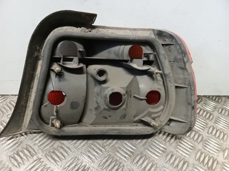 Recambio de piloto trasero izquierdo para bmw serie 3 compacto (e36) 318ti referencia OEM IAM   