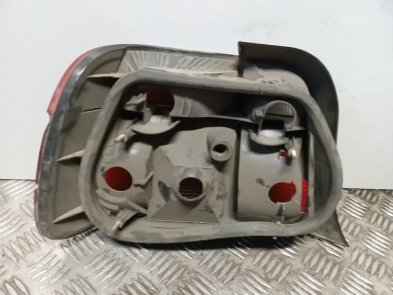Recambio de piloto trasero derecho para bmw serie 3 compacto (e36) 318ti referencia OEM IAM   