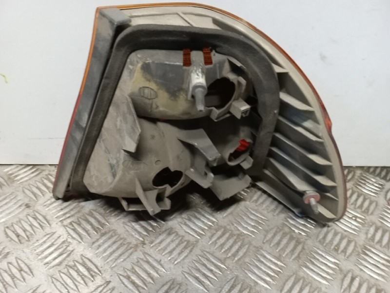 Recambio de piloto trasero izquierdo para bmw serie 3 berlina (e46) 320d referencia OEM IAM   