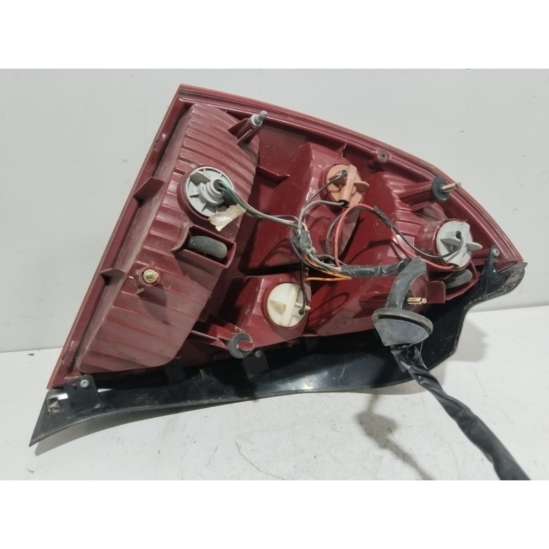 PILOTO TRASERO DERECHO 92402200  - imagen 2