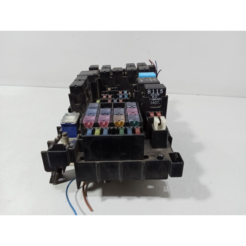 CAJA RELES / FUSIBLES GJ6F66760B  - imagen 2