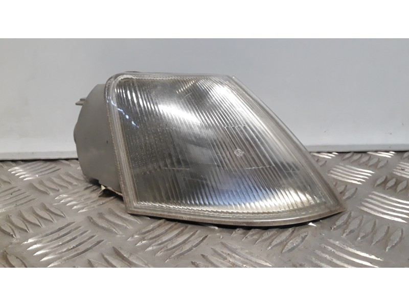 Recambio de piloto delantero derecho para citroën xantia berlina 1.6 sx referencia OEM IAM 630370  