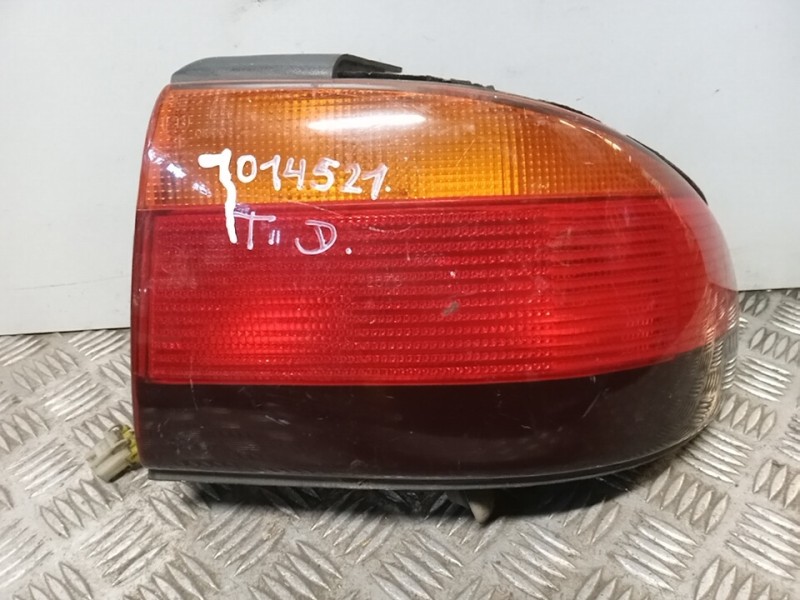 Recambio de piloto trasero derecho para chrysler vision (lh) 3.5 referencia OEM IAM 04805344AC  