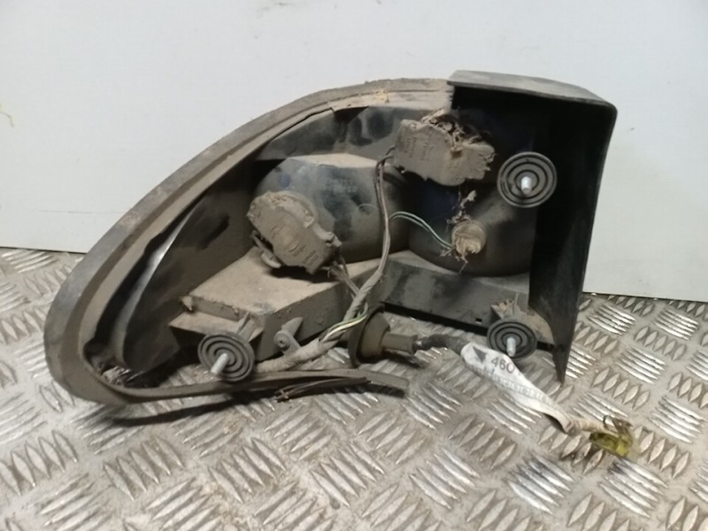 Recambio de piloto trasero derecho para chrysler vision (lh) 3.5 referencia OEM IAM 04805344AC  