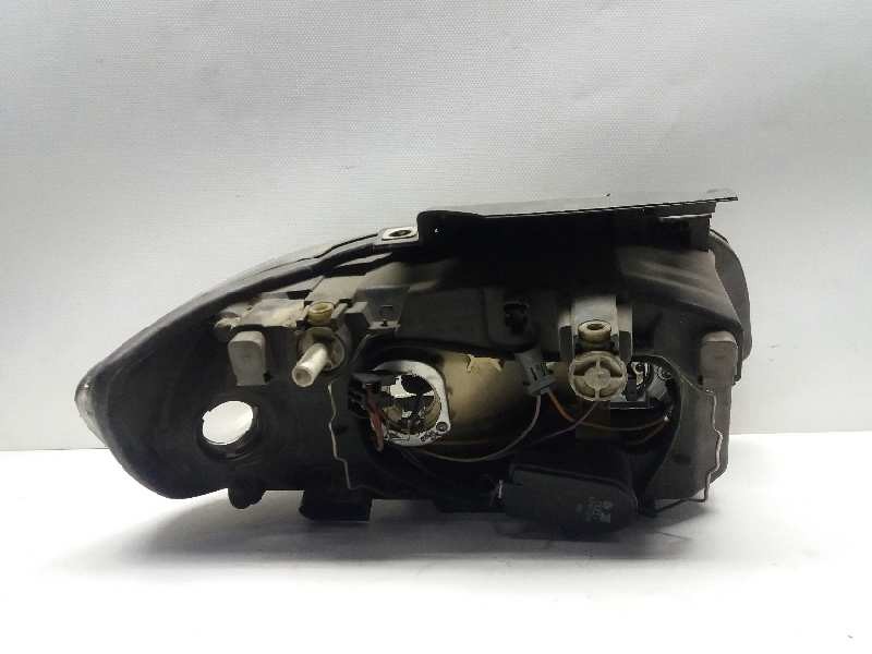 Recambio de faro izquierdo para seat cordoba berlina (6k2) sport referencia OEM IAM   