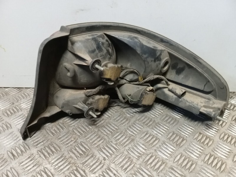 Recambio de piloto trasero izquierdo para chrysler stratus berlina (ja) 2.0 le referencia OEM IAM    Recambio de piloto trasero izquierdo para chrysler stratus berlina (ja) 2.0 le referencia OEM IAM