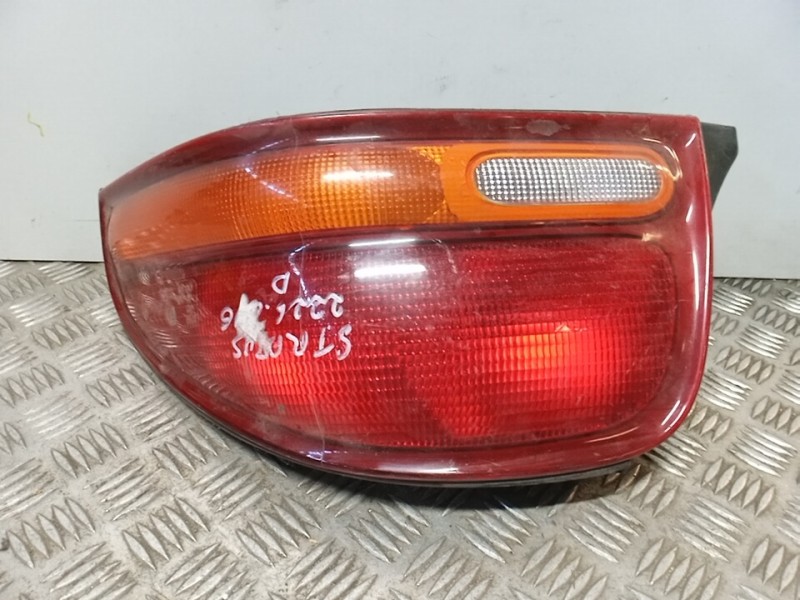 Recambio de piloto trasero derecho para chrysler stratus berlina (ja) 2.0 lx referencia OEM IAM    Recambio de piloto trasero derecho para chrysler stratus berlina (ja) 2.0 lx referencia OEM IAM