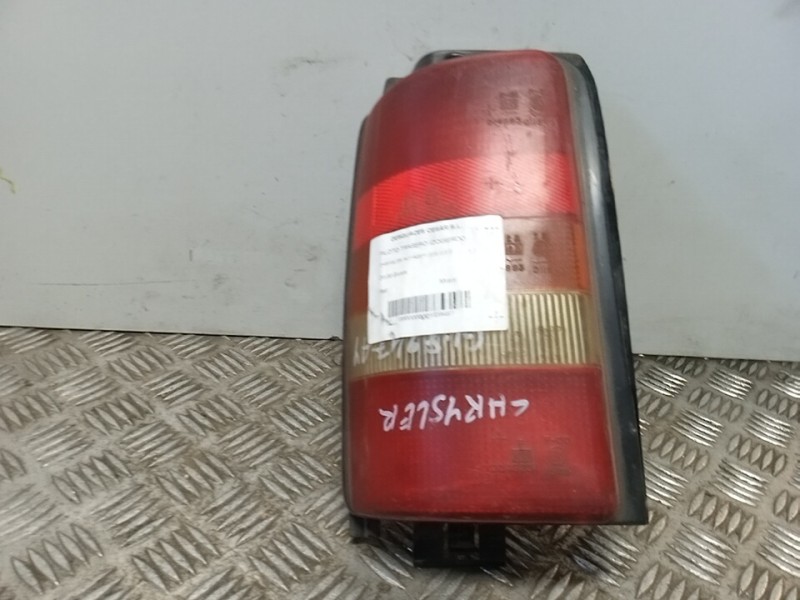 Recambio de piloto trasero izquierdo para chrysler voyager (es) 2.5 s referencia OEM IAM   