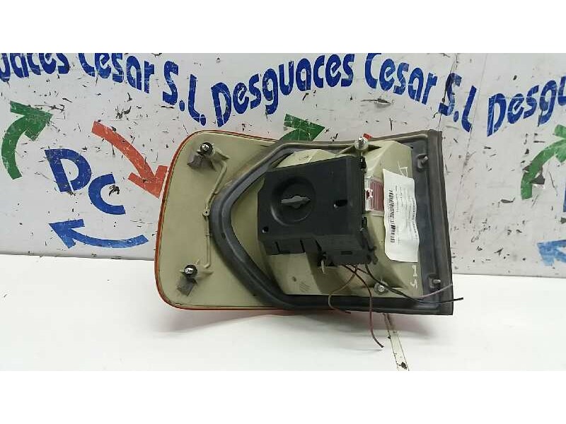 Recambio de piloto trasero derecho para audi 100 avant (c4) básico referencia OEM IAM 4A9945218   Recambio de piloto trasero derecho para audi 100 avant (c4) básico referencia OEM IAM 4A9945218