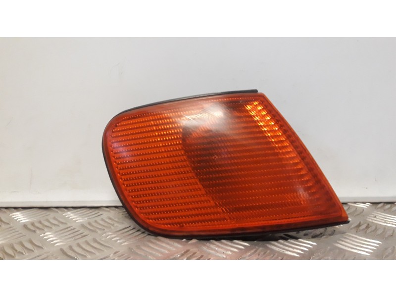 Recambio de piloto delantero derecho para audi 100 avant (c4) básico referencia OEM IAM 4A0953050  