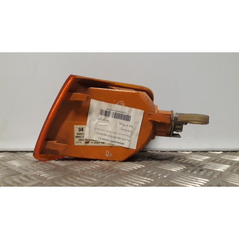Recambio de piloto delantero derecho para ford escort berl./turn./cab./express básico berlina referencia OEM IAM 6110648  