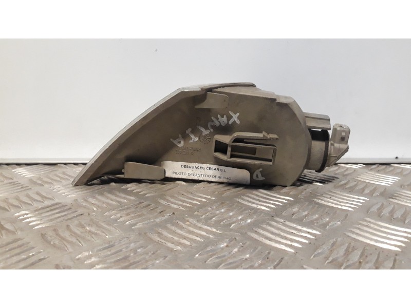 Recambio de piloto delantero derecho para citroën xantia berlina 1.9 td armonia referencia OEM IAM 95667957   Recambio de piloto delantero derecho para citroën xantia berlina 1.9 td armonia referencia OEM IAM 95667957