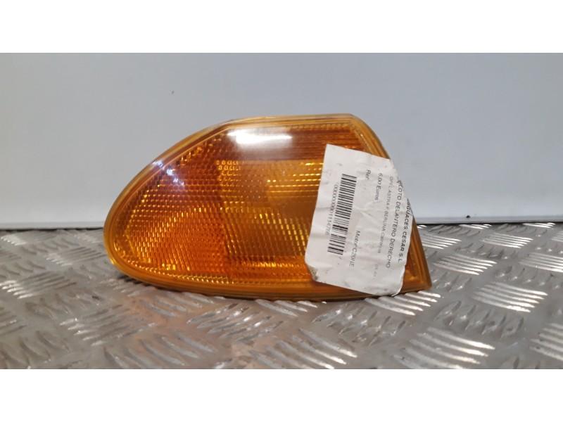 Recambio de piloto delantero derecho para opel astra f berlina california referencia OEM IAM   